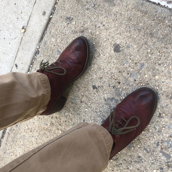 Meet your Posher, Eileen - Picture 1 of 1